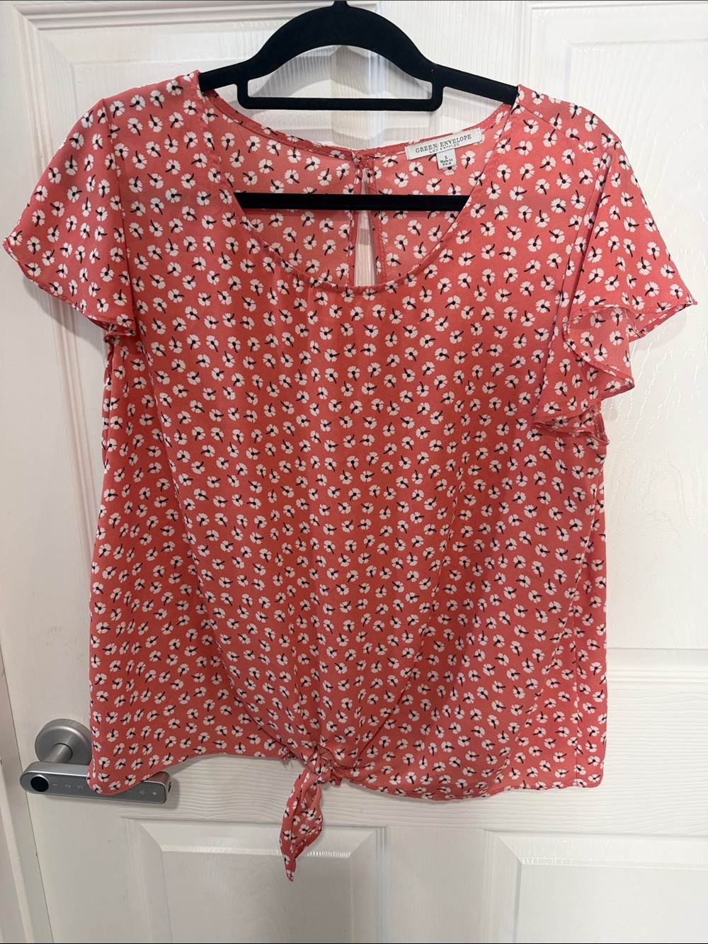 Green Envelope Coral Tie-Front Short Sleeve Floral Blouse